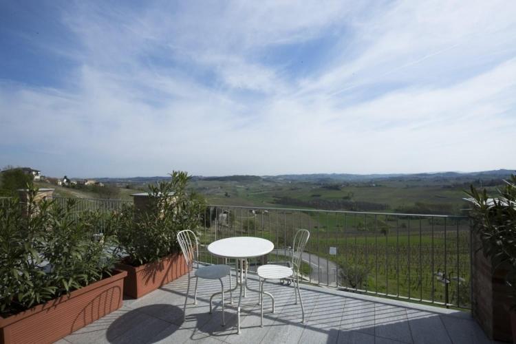Ca'Rapulin Villa Calosso Luaran gambar