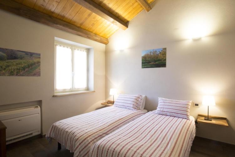 Ca'Rapulin Villa Calosso Luaran gambar